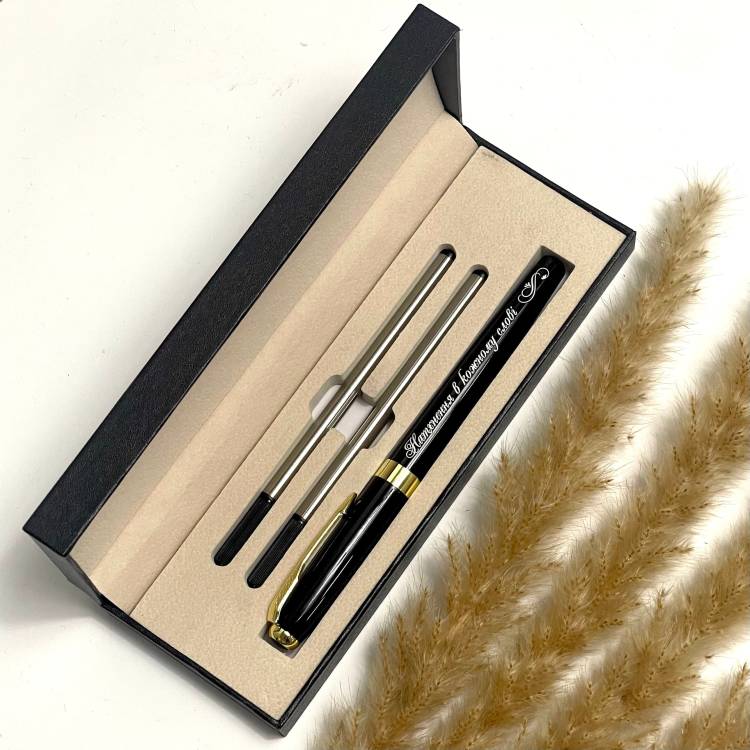 Подарунок колезі, подрузі, мамі, сестрі, бабусі - Ручка з Гравіюванням 