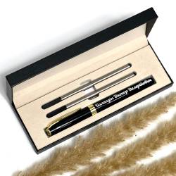 Подарункова ручка в пеналі — гравіювання (ім’я/ініціали/дата)