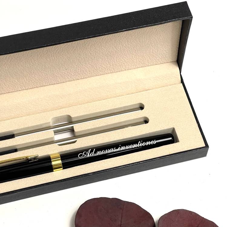  Оригінальний Подарунок - Ручка з Гравіюванням  