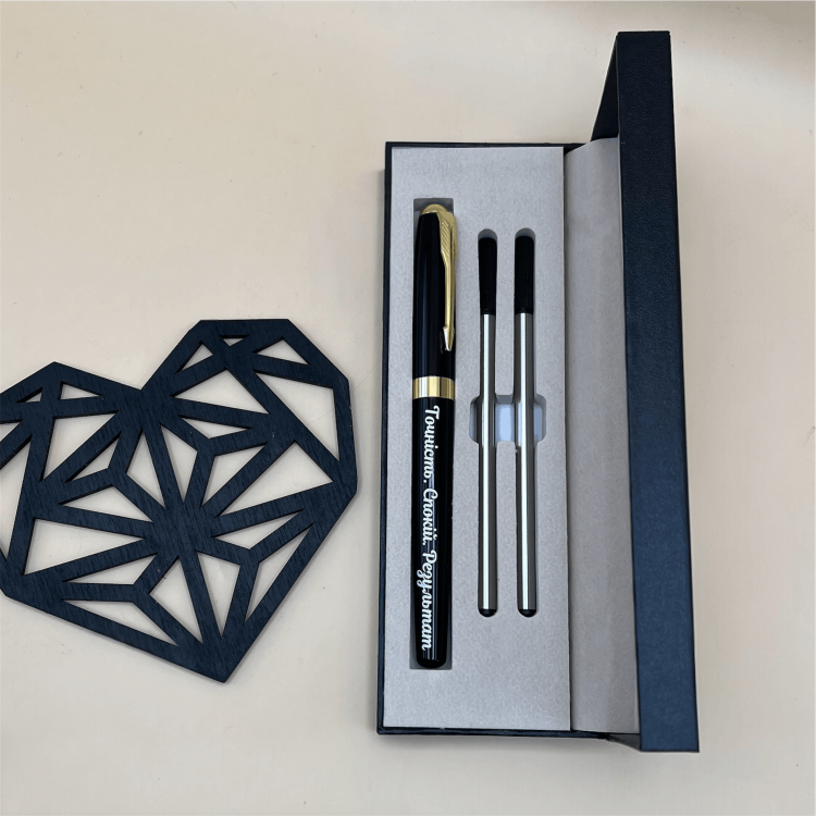 Оригінальний Подарунок - Ручка з Гравіюванням 