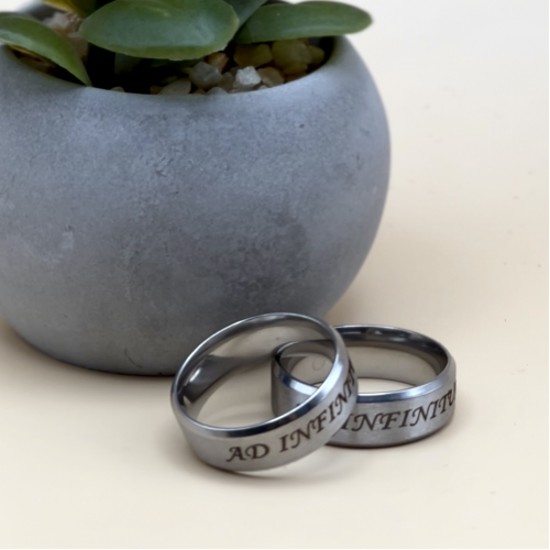 Парное кольцо с гравировкой — стильный подарок для двоих m39.com.ua Парное кольцо с гравировкой — стильный подарок для двоих