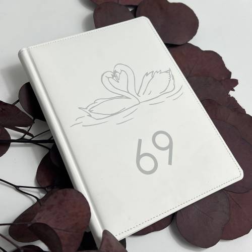 Блокнот Дневник с Гравировкой Лебеди - Белый, Планер m39.com.ua Блокнот Дневник с Гравировкой Лебеди - Белый, Планер