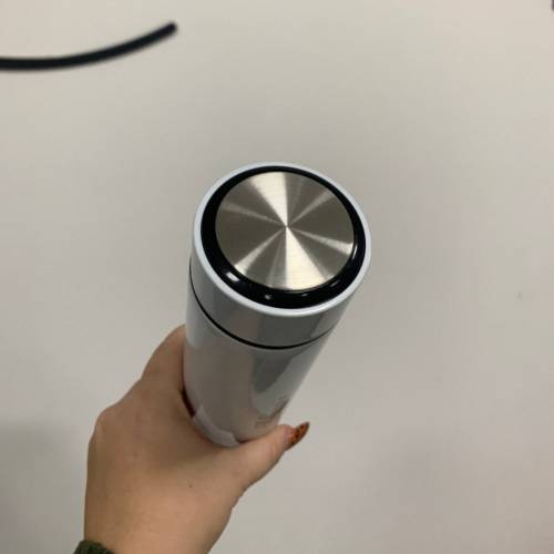 Интересный подарок на новогодние праздники - Термос с гравировкой имени