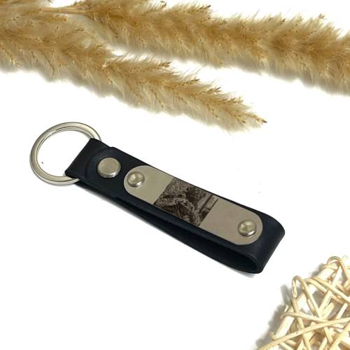 Романтичний Подарунок Чоловіку, Персоналізований Брелок Шкіряний з гравіюванням фото