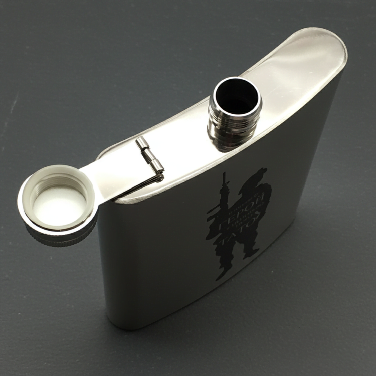Фляга для Напоїв 530 мл з Нержавіючої Сталі з Персоналізованим Гравіюванням m39.com.ua Фляга для Напоїв 530 мл з Нержавіючої Сталі з Персоналізованим Гравіюванням