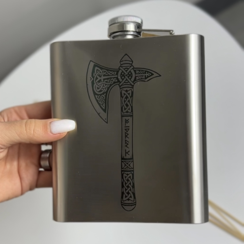 Фляга для напитков 530 мл из нержавеющей стали с гравировкой “Топор, руны”