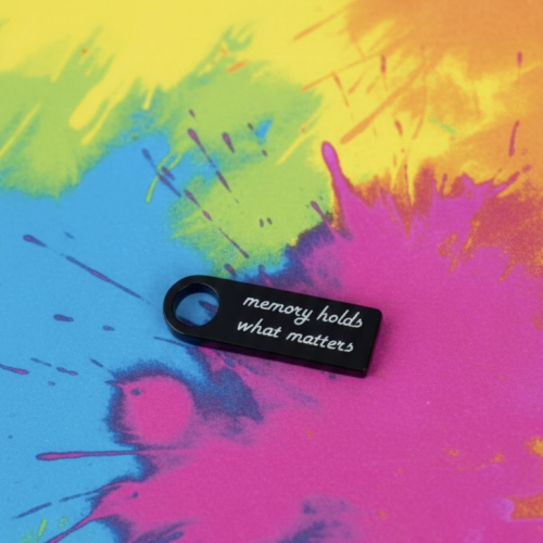  Флешка 32GB з Мотиваційним Лазерним Гравіюванням "memory holds what matters"