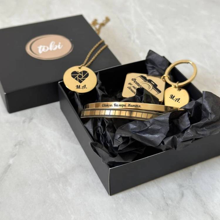 Изысканный Подарок Фотографу Девушке - Набор Украшений с Индивидуальной Гравировкой