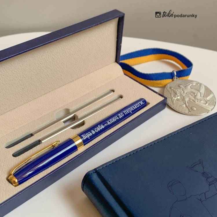 Подарунок Тренеру з Футболу - Набір Блокнот + Ручка з Індивідуальним Гравіюванням