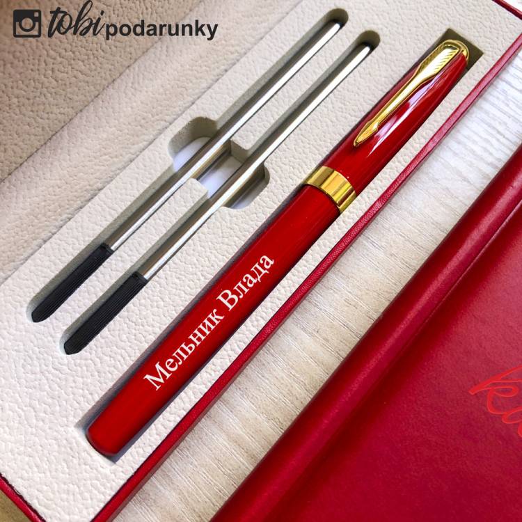 Практичный Подарок Девушке Фотографу - Блокнот + Ручка с Индивидуальной Надписью