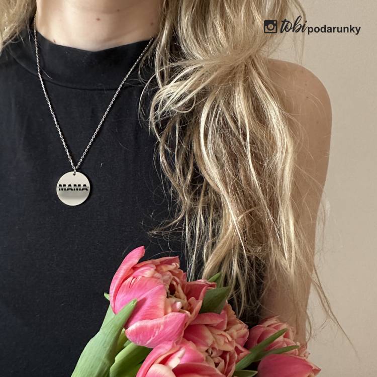 Ніжний Подарунок Мамі - Кулон "Улюблені люди називають мене мама" з гравіюванням m39.com.ua Ніжний Подарунок Мамі - Кулон "Улюблені люди називають мене мама" з гравіюванням