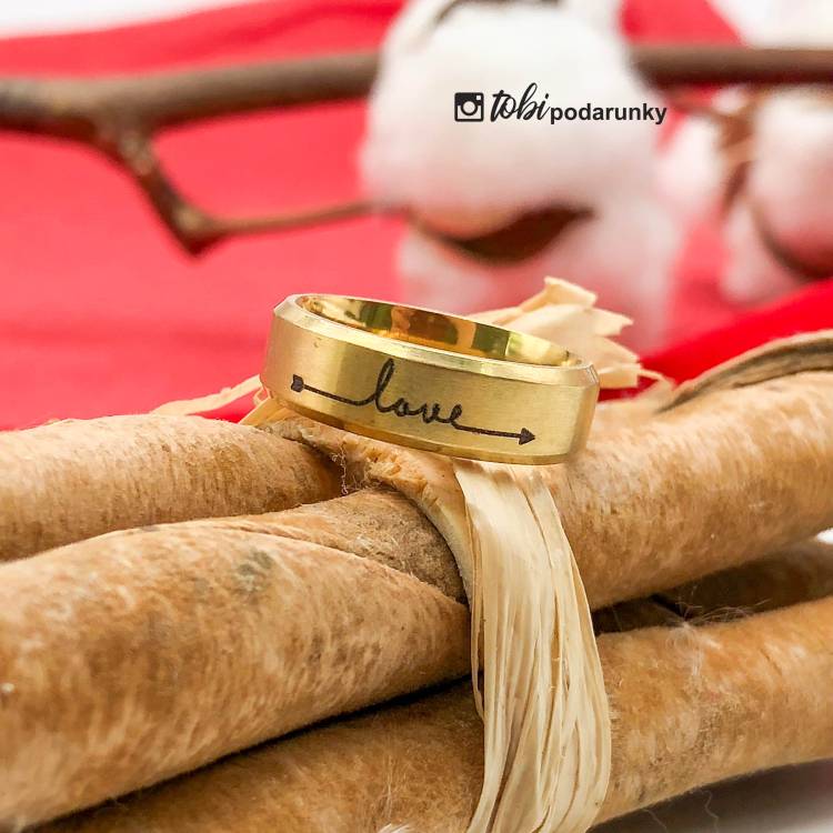 Каблучка з Гравіюванням "Love", Ювелірна Сталь