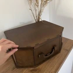 Коробка чемоданчик деревянная
