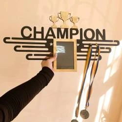 Медальниця з дерева Чемпіон, Champion з рамкою для фото