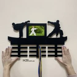 Медальниця з дерева карате тхеквондо  айкідо з фото рамкою