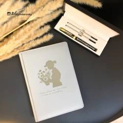 Подарунок Флористу - Блокнот+Ручка з Персоналізованим Гравіюванням